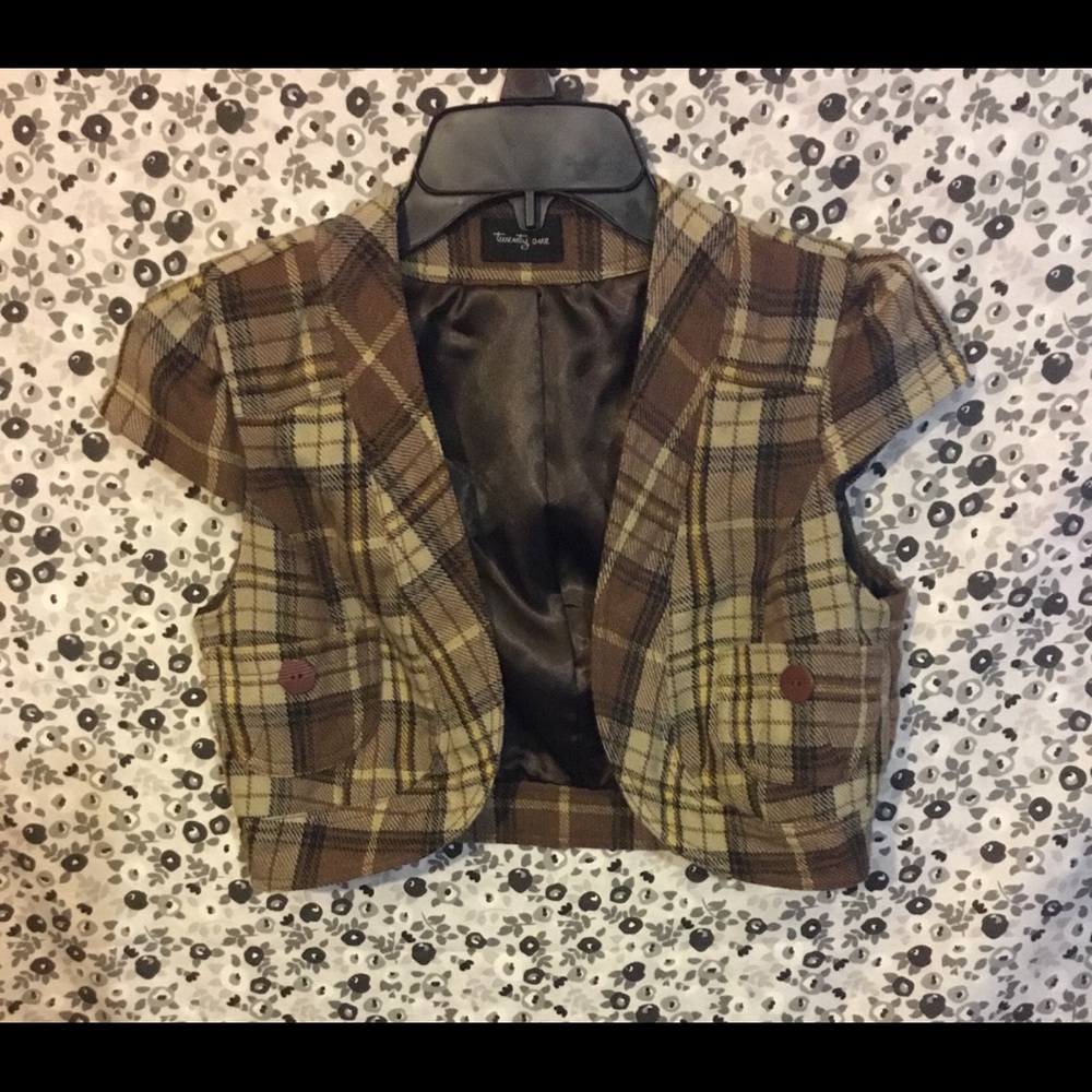 Forever21 Cropped Blazer Like Jacket